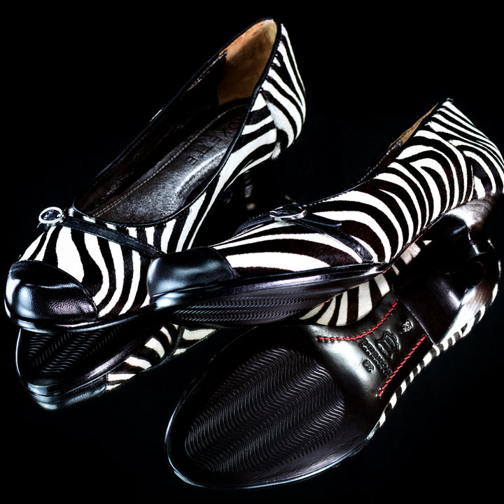 Dua Pony Zebra
